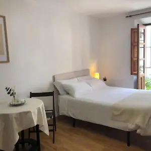 https://apartamento-completo-reformado-en-arco-de-elvira-centro.es-andalucia.com